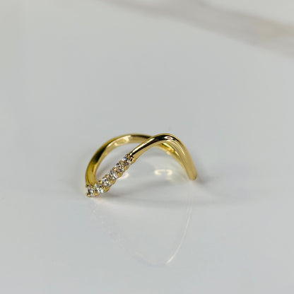 Semi Studded V Vanki Statement Ring