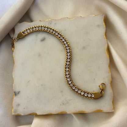 Selene Gold Chain Bracelet