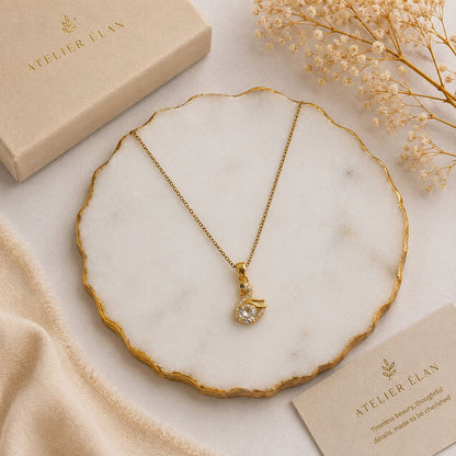 Dainty Swaroski Necklace ( Gold )