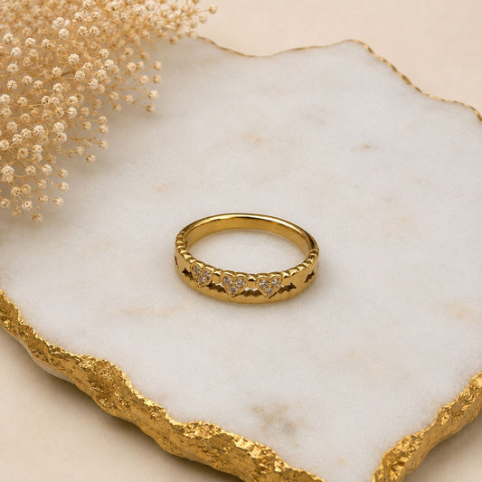 Amoura Ring
