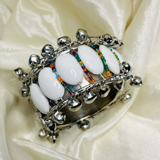 White Shell Openable Bracelet