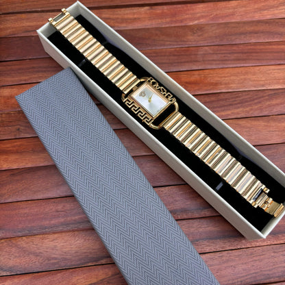 VRSC Luxe Gold Watch