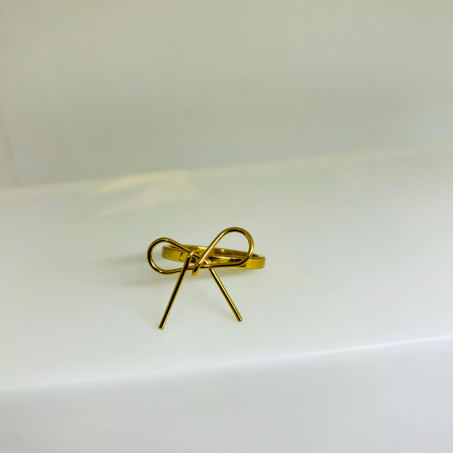 Ashley 18K Bow Ring