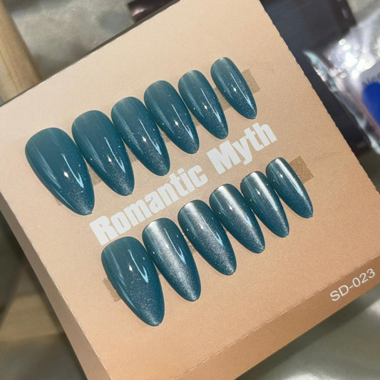 Cat Eye Nails 88
