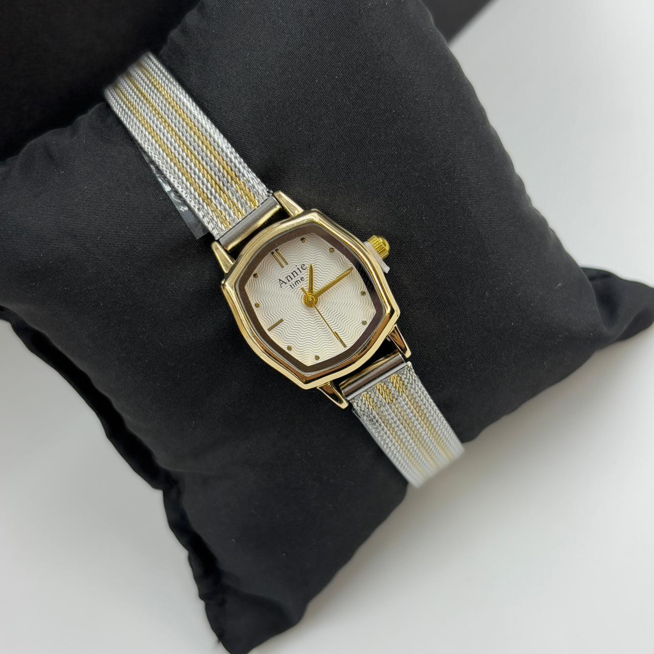 Vintage Watch 011