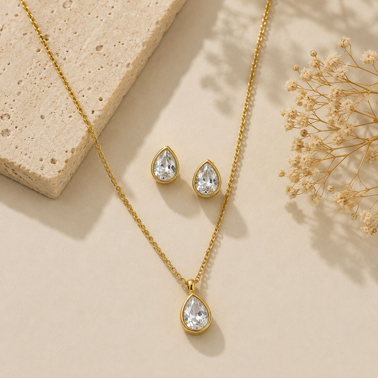 Drop Solitaire Jewellery Set (White)
